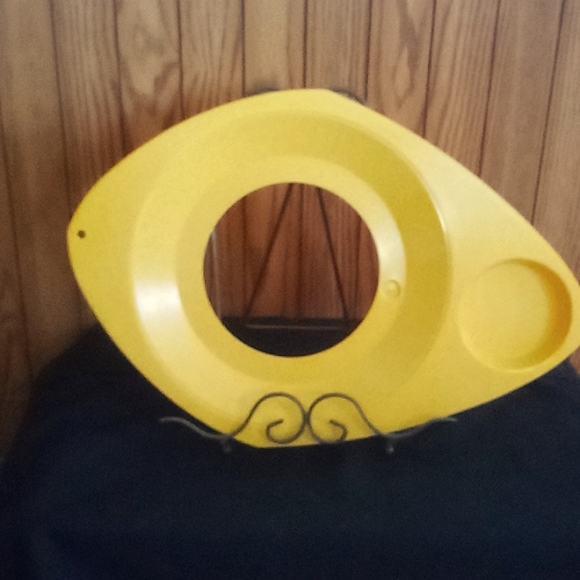 Wilpak 6 piece plastic picnic paper plate & cup holder set - Picture 1 of 7